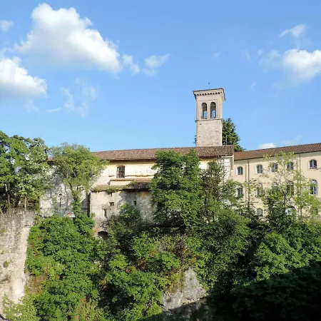 Apartment Il Giardino Segreto-1 By Interhome